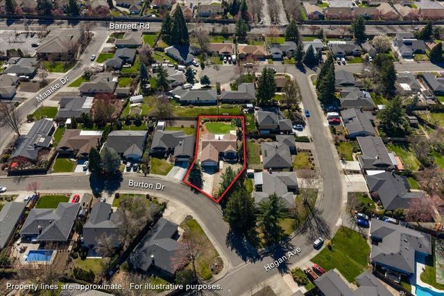 3208 Burton Drive, Medford, OR 97504