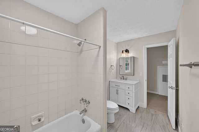 2750 Holly Ridge Circle, Marietta, GA 30062