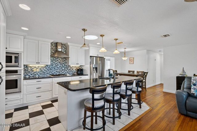 2538 Coral Way W, Daytona Beach, FL 32118