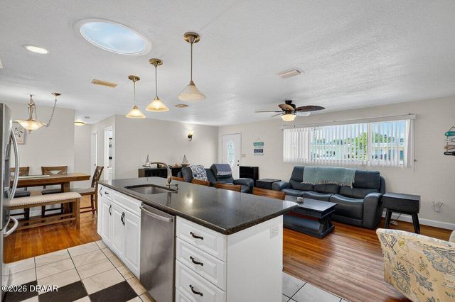 2538 Coral Way W, Daytona Beach, FL 32118