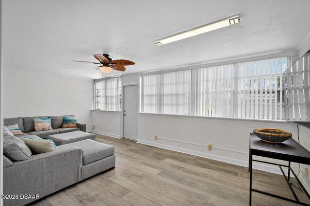 2538 Coral Way W, Daytona Beach, FL 32118