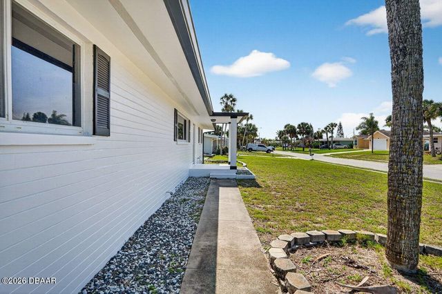 2538 Coral Way W, Daytona Beach, FL 32118