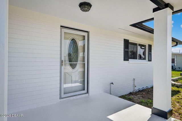 2538 Coral Way W, Daytona Beach, FL 32118