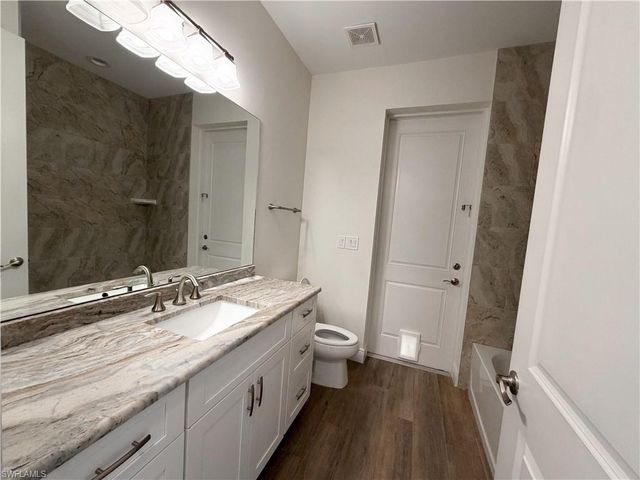1401 49th TER, Cape Coral, FL 33914