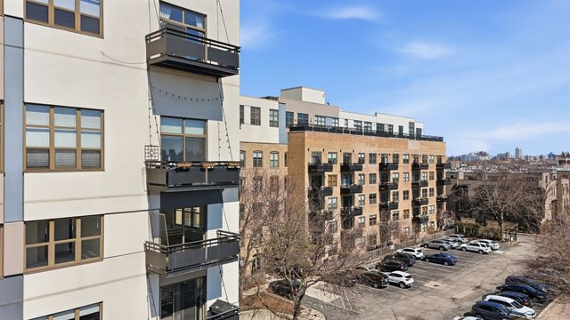 1735 W Diversey Parkway 409, Chicago, IL 60614