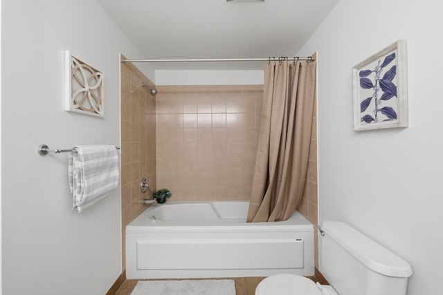 1735 W Diversey Parkway 409, Chicago, IL 60614