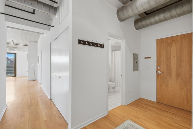 1735 W Diversey Parkway 409, Chicago, IL 60614