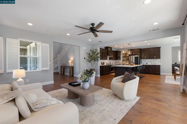 19221 Eagle View Dr, Morgan Hill, CA 95037