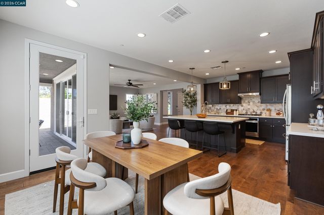 19221 Eagle View Dr, Morgan Hill, CA 95037
