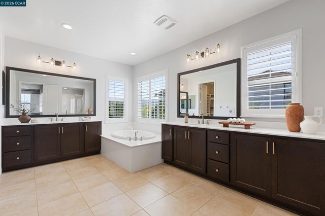 19221 Eagle View Dr, Morgan Hill, CA 95037