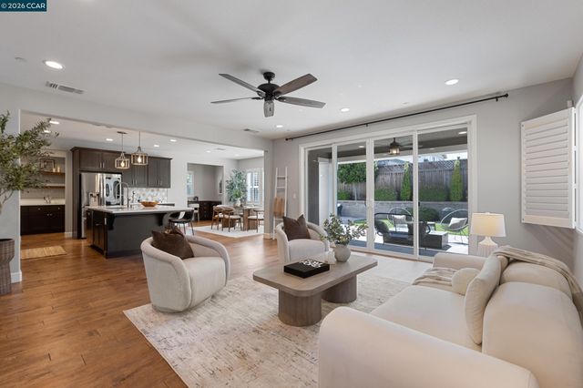 19221 Eagle View Dr, Morgan Hill, CA 95037