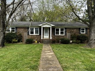 502 Shadow Dr, Shelbyville, TN 37160