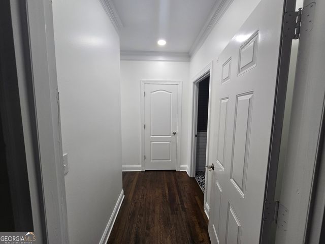 398 Dunleven Manor Walk, Lawrenceville, GA 30043