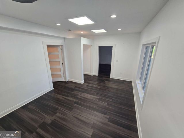 398 Dunleven Manor Walk, Lawrenceville, GA 30043