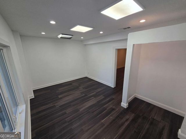 398 Dunleven Manor Walk, Lawrenceville, GA 30043