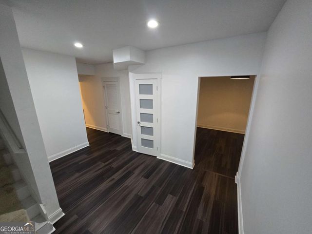 398 Dunleven Manor Walk, Lawrenceville, GA 30043