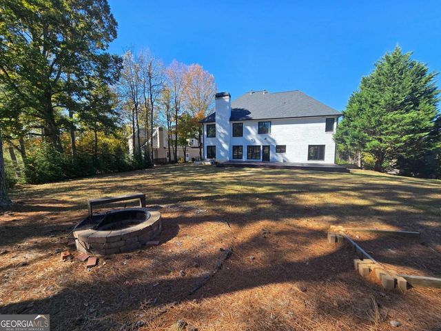 398 Dunleven Manor Walk, Lawrenceville, GA 30043