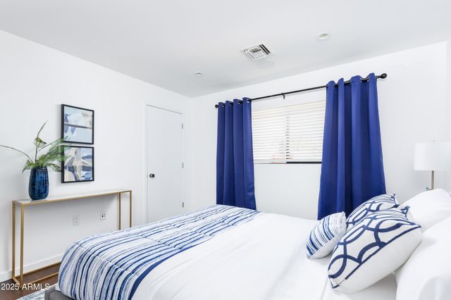 6924 E MARIPOSA Drive, Scottsdale, AZ 85251