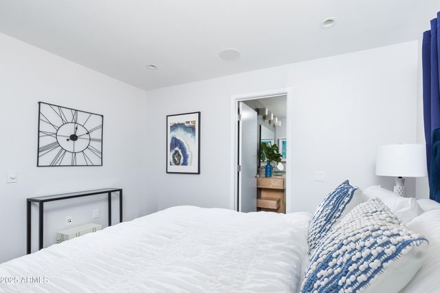 6924 E MARIPOSA Drive, Scottsdale, AZ 85251