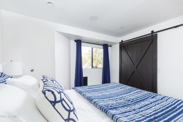 6924 E MARIPOSA Drive, Scottsdale, AZ 85251