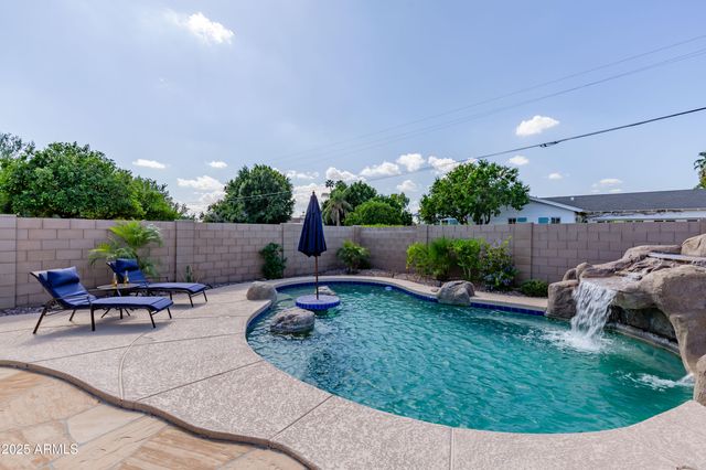 6924 E MARIPOSA Drive, Scottsdale, AZ 85251