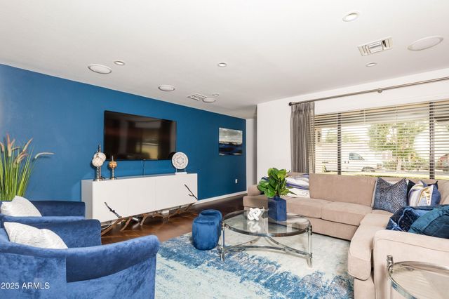 6924 E MARIPOSA Drive, Scottsdale, AZ 85251