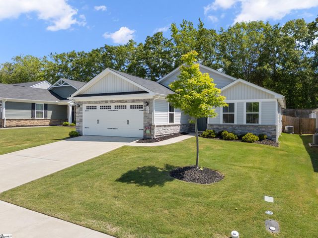 122 Southwell Street, Woodruff, SC 29388