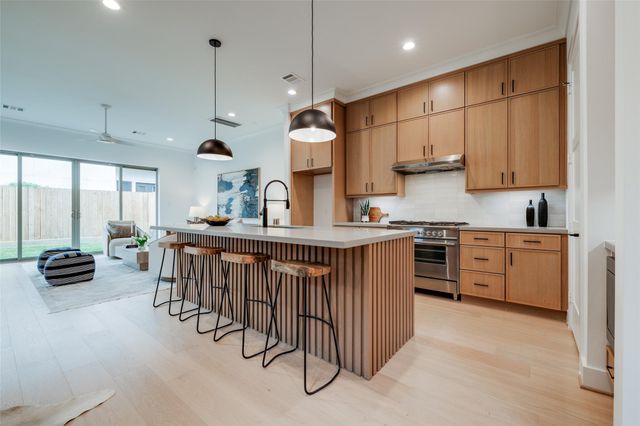 1817 Branard Street, Houston, TX 77098