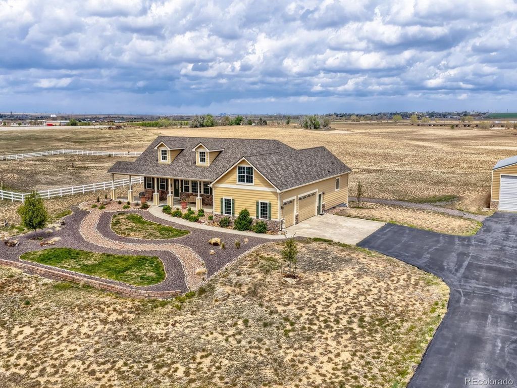 34623 E 10th Dr, Watkins, CO 80137
