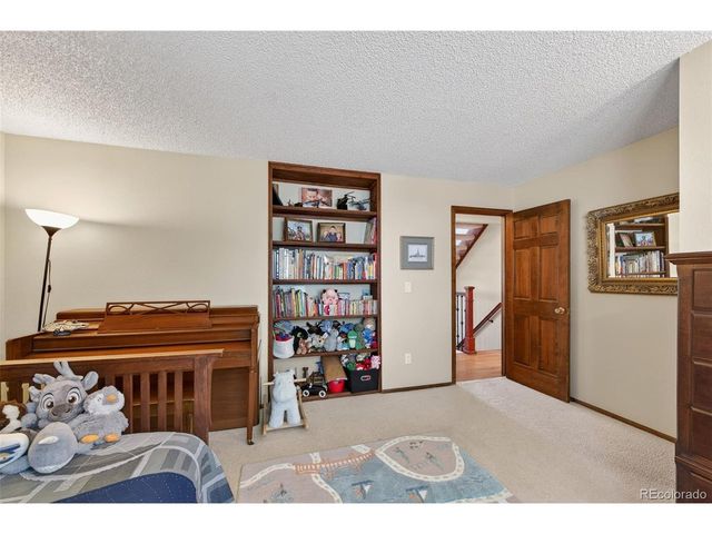 43 S Eagle Cir, Aurora, CO 80012