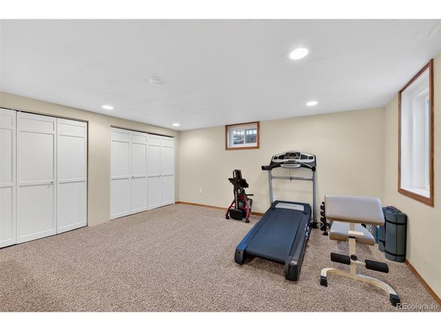 43 S Eagle Cir, Aurora, CO 80012