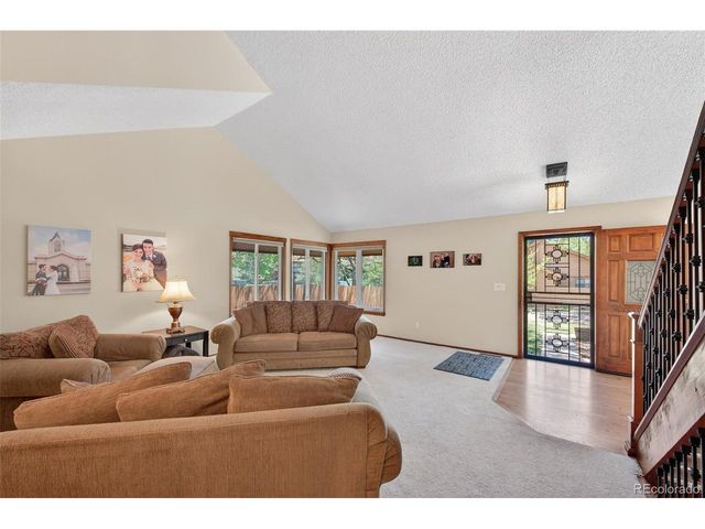 43 S Eagle Cir, Aurora, CO 80012