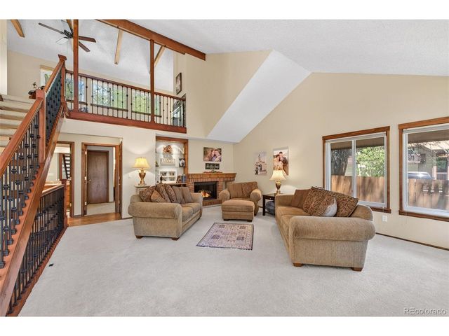 43 S Eagle Cir, Aurora, CO 80012