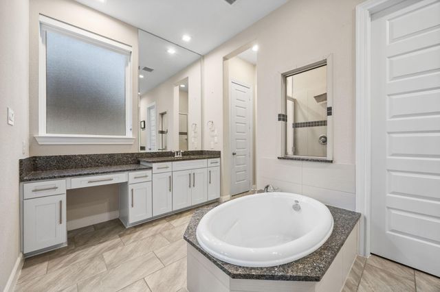 843 Butterfly Garden Trail, Richmond, TX 77406