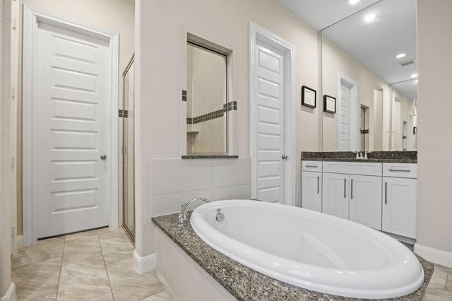 843 Butterfly Garden Trail, Richmond, TX 77406