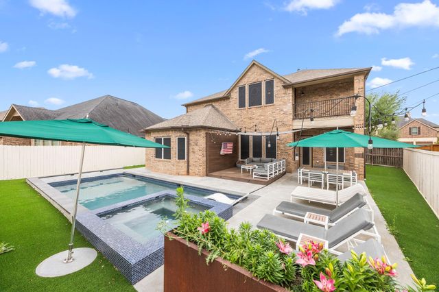 843 Butterfly Garden Trail, Richmond, TX 77406