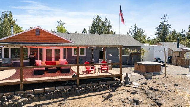64911 Glacier View Drive, Bend, OR 97703
