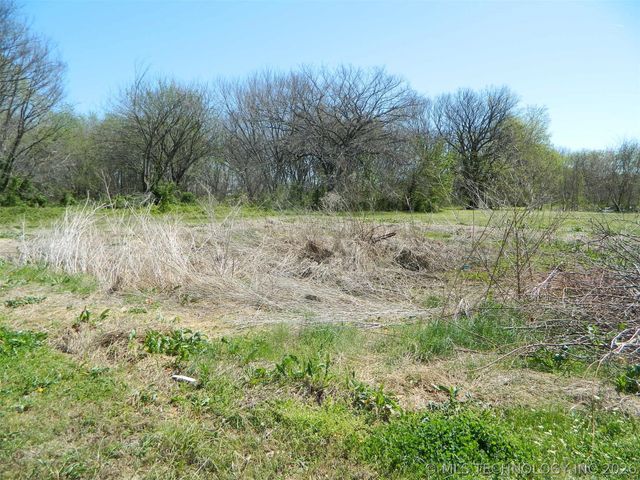 9507 N Osage Drive, Sperry, OK 74073