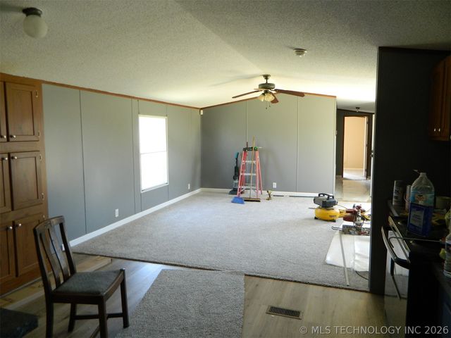 9507 N Osage Drive, Sperry, OK 74073