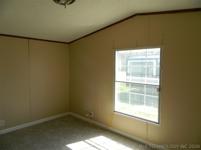 9507 N Osage Drive, Sperry, OK 74073