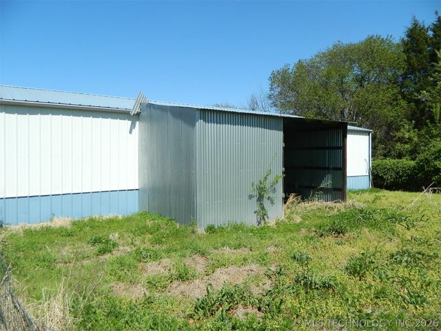 9507 N Osage Drive, Sperry, OK 74073