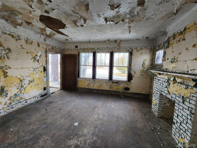 4021 Elmhurst Street, Detroit, MI 48204