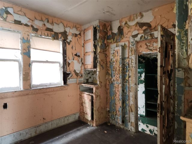 4021 Elmhurst Street, Detroit, MI 48204