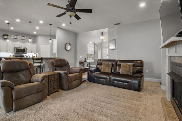 651 HART LAKE DRIVE, Winter Haven, FL 33884