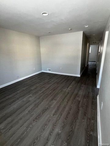 5626 Merrick Street, Dearborn Heights, MI 48125