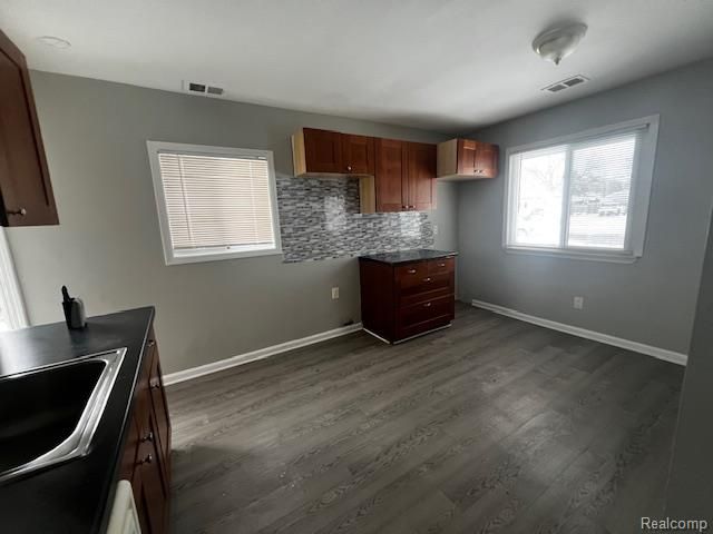 5626 Merrick Street, Dearborn Heights, MI 48125