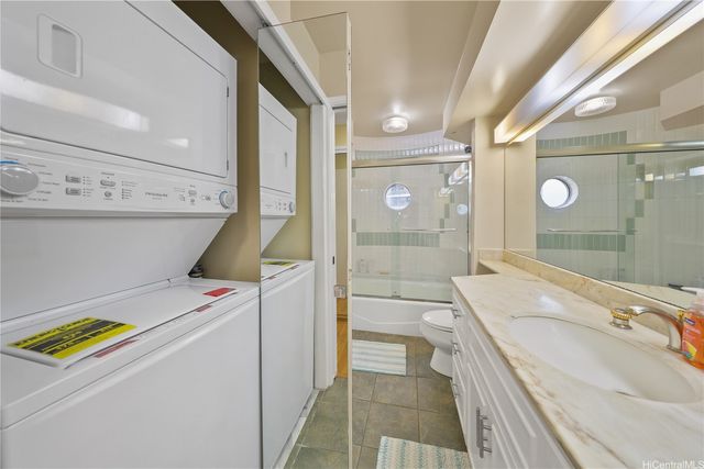 1910 Ala Moana Boulevard 18A, Honolulu, HI 96815