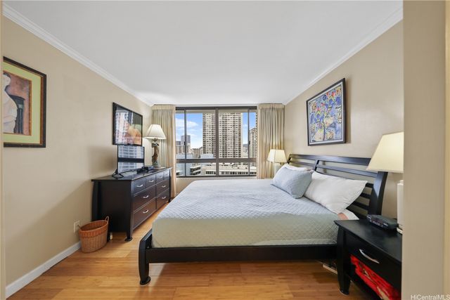 1910 Ala Moana Boulevard 18A, Honolulu, HI 96815