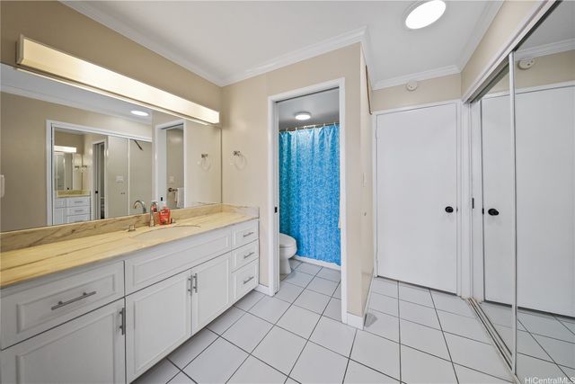 1910 Ala Moana Boulevard 18A, Honolulu, HI 96815