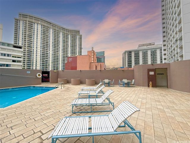 1910 Ala Moana Boulevard 18A, Honolulu, HI 96815